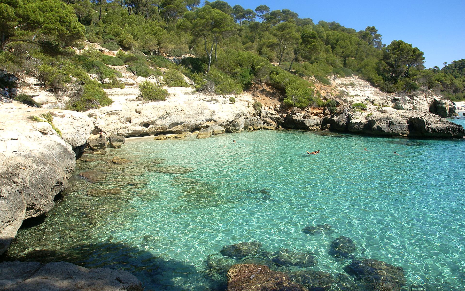 Rocky Beach Wallpaper - Cala Mitjana - HD Wallpaper 