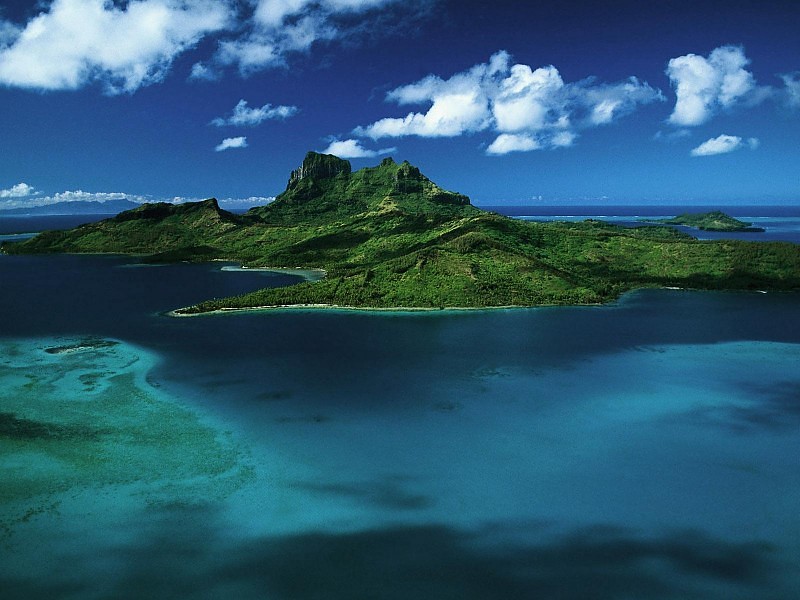 Green Isl Wallpaper - Mauritius - HD Wallpaper 