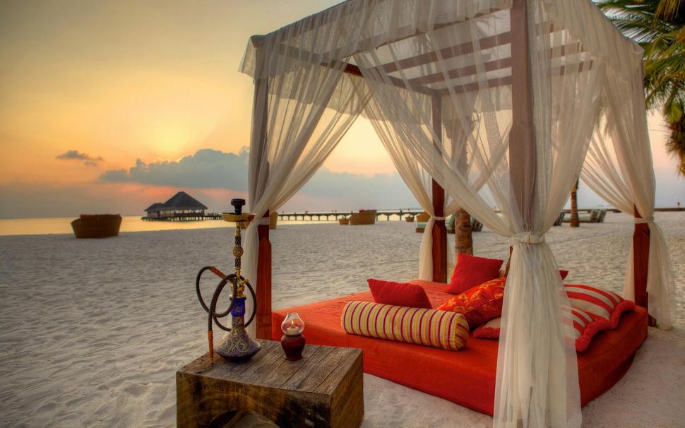 Romantic Beach Wallpaper,nature Hd Wallpaper,beach - Bed With Curtain
