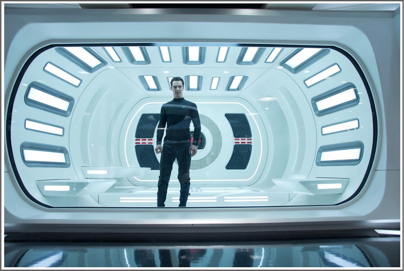 Star Trek Wallpaper - Star Trek Into Darkness Set Design - HD Wallpaper 