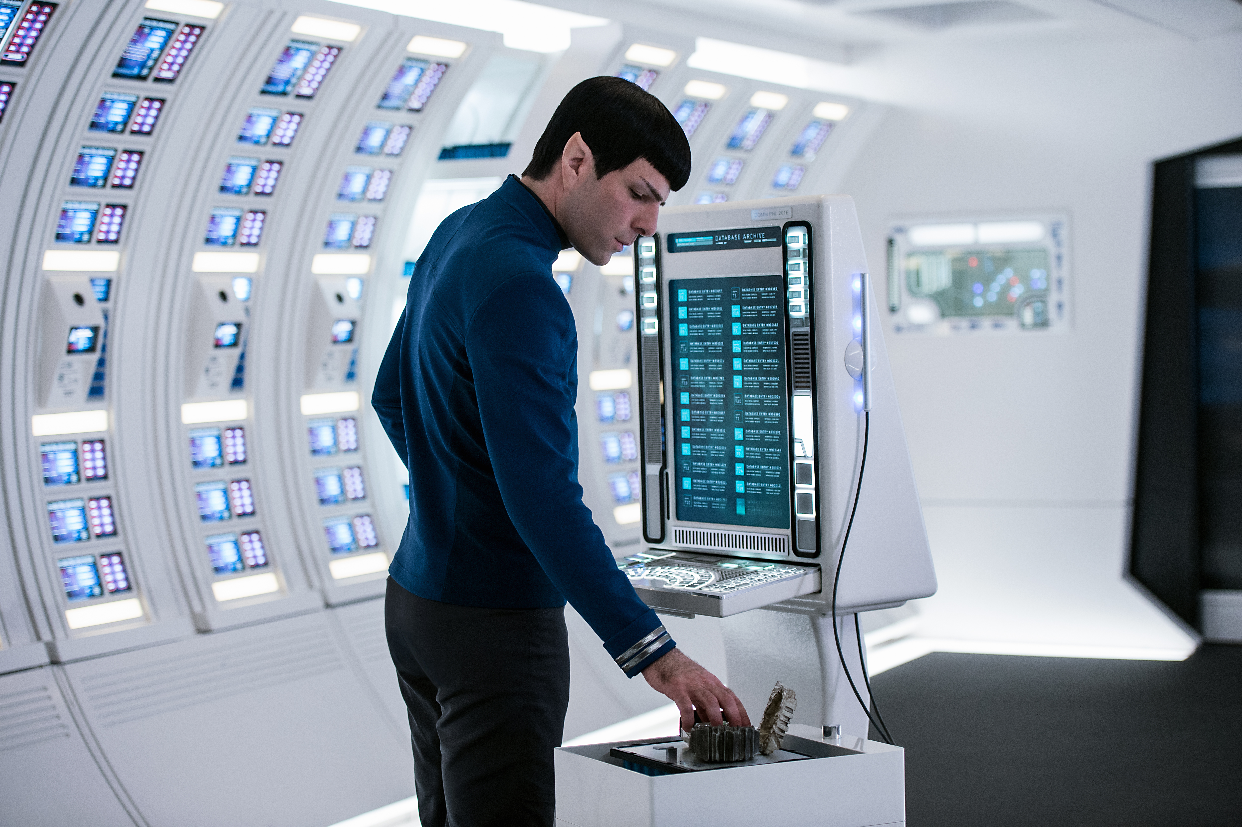 Spock Star Trek Beyond - HD Wallpaper 