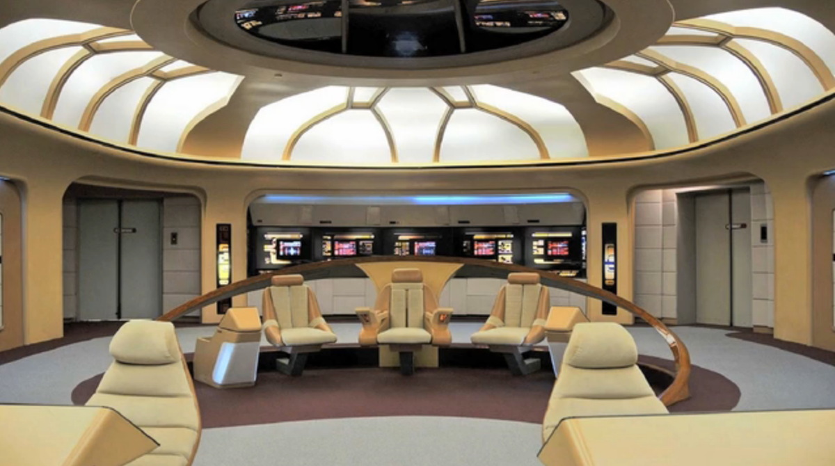 Display Version Of Bridge Set From Star Trek - Star Trek Enterprise D Bridge - HD Wallpaper 