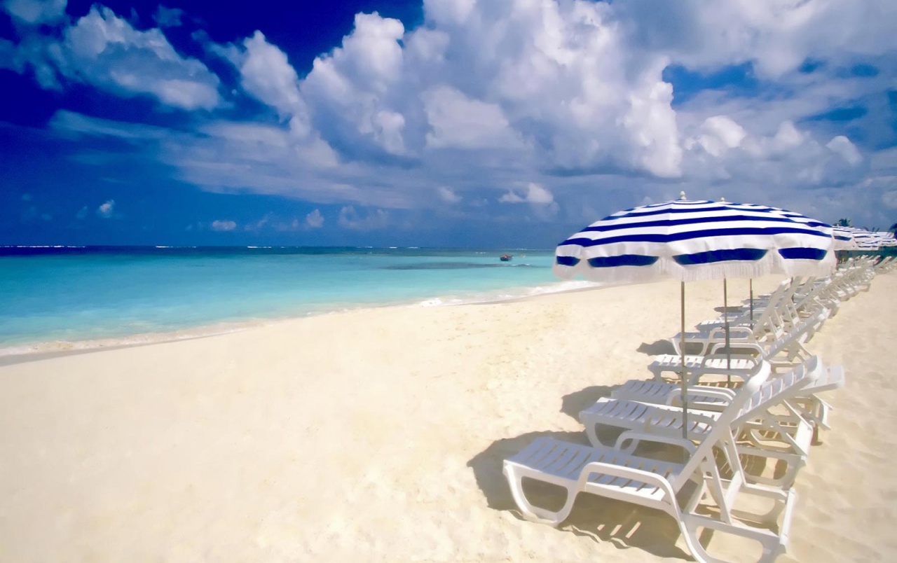 Beach Holiday Wallpapers - Romania Beach - HD Wallpaper 