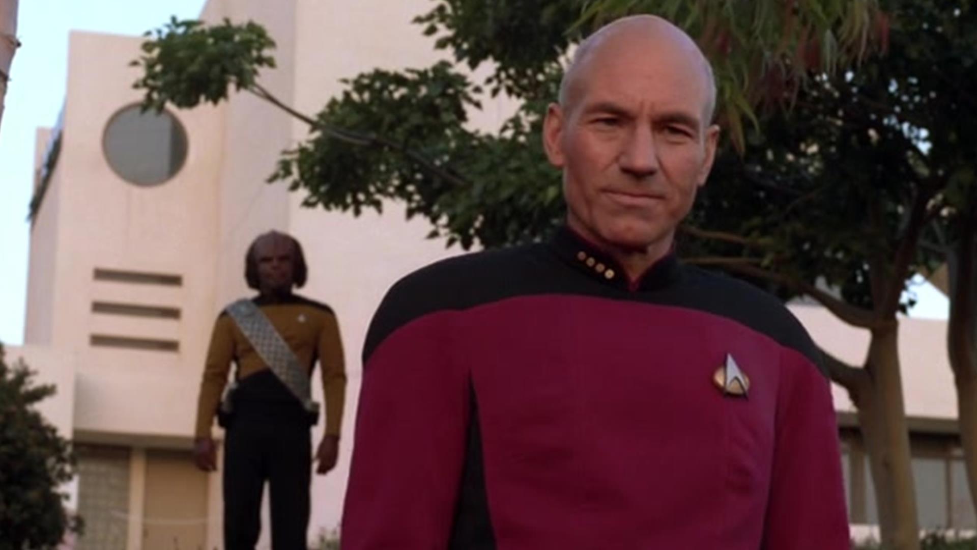 Standing - HD Wallpaper 