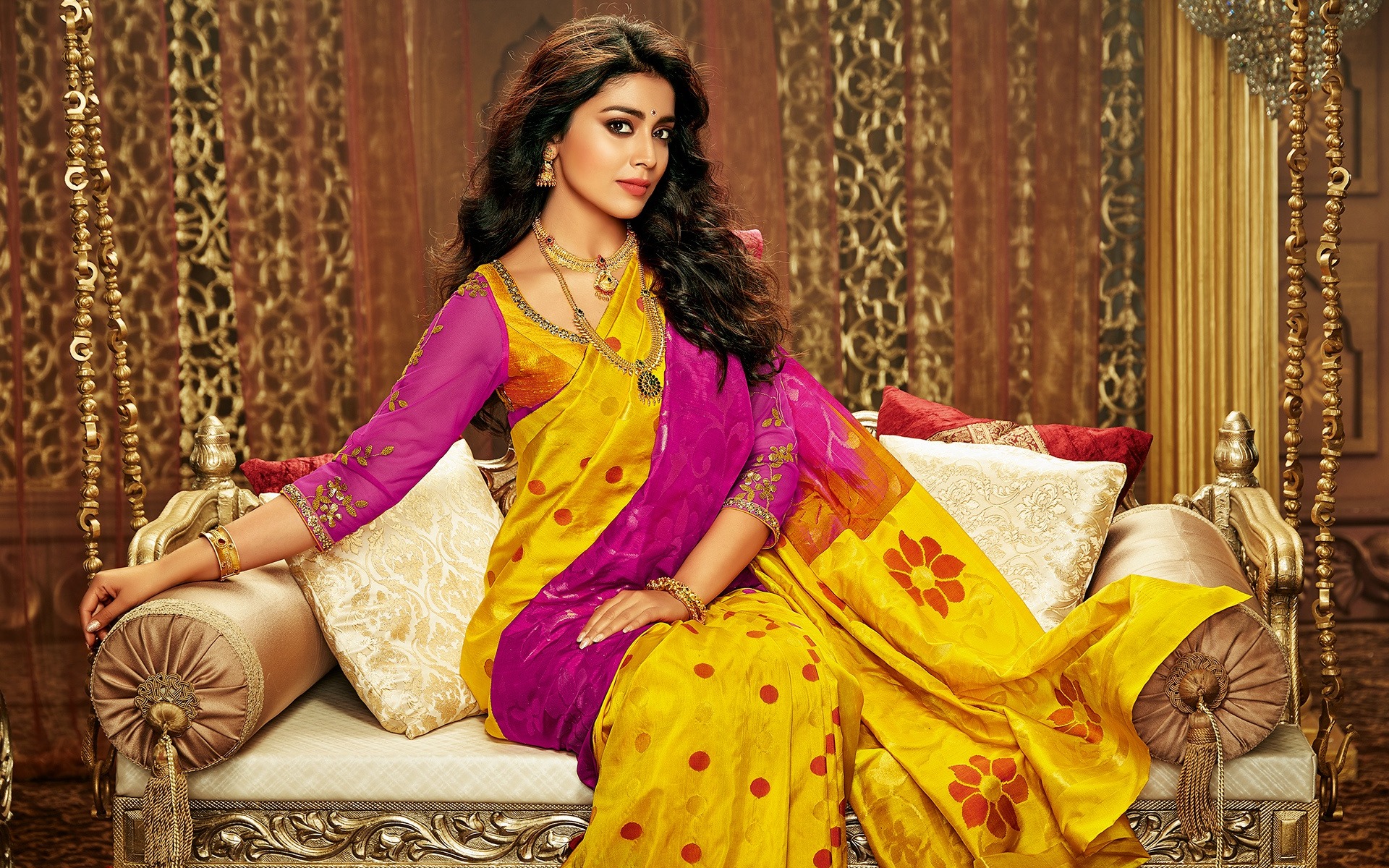 Shriya Saran, Indian Actress, Fashion Model, Indian - Indian Jewellery Model Hd - HD Wallpaper 