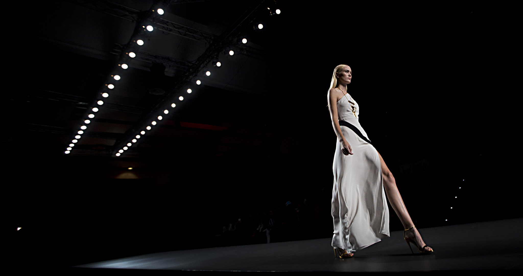 Fashion - 2048x1080 Wallpaper Fashion - 2048x1080 Wallpaper