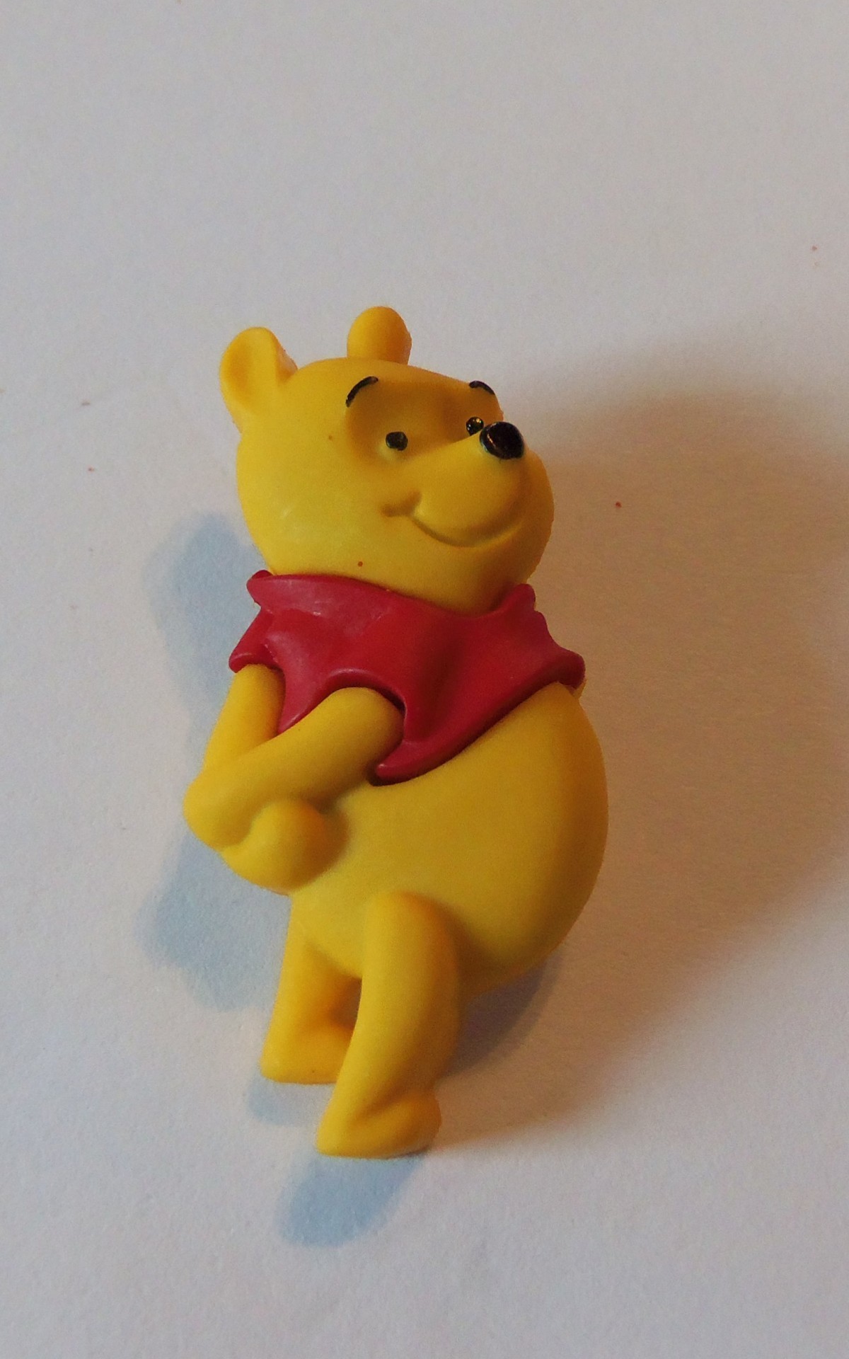 Download Classic Pooh, Classic Pooh Bear Wallpaper - Bath Toy - HD Wallpaper 