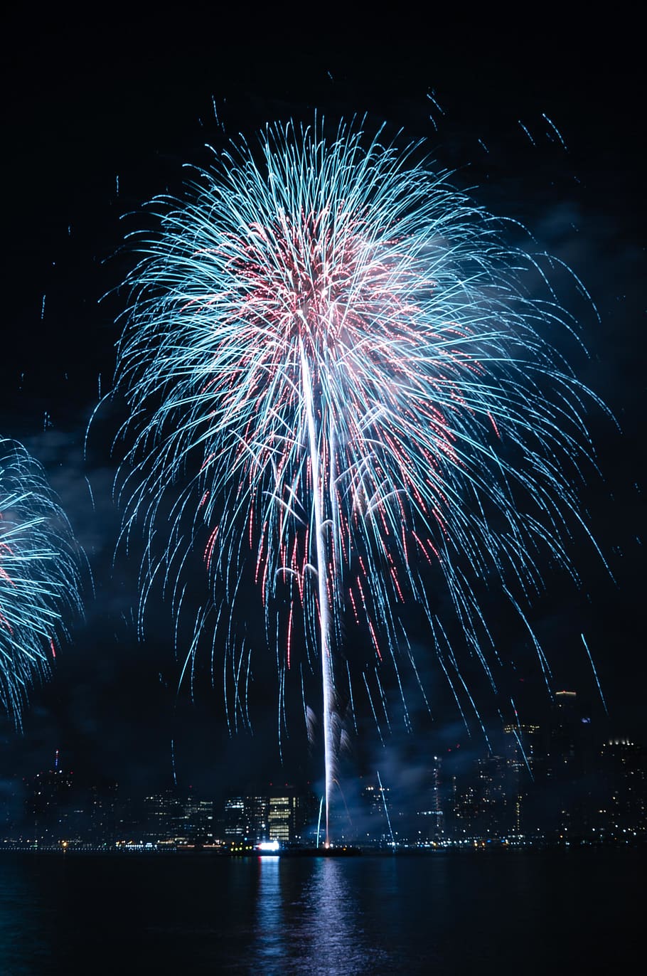 United States, Long Island City, Fireworks, Night, - Fireworks - HD Wallpaper 
