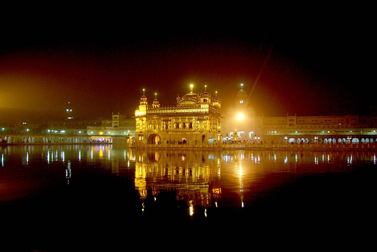 Golden Temple Wallpaper Golden Temple, India - Golden Temple Hd Desktop - HD Wallpaper 