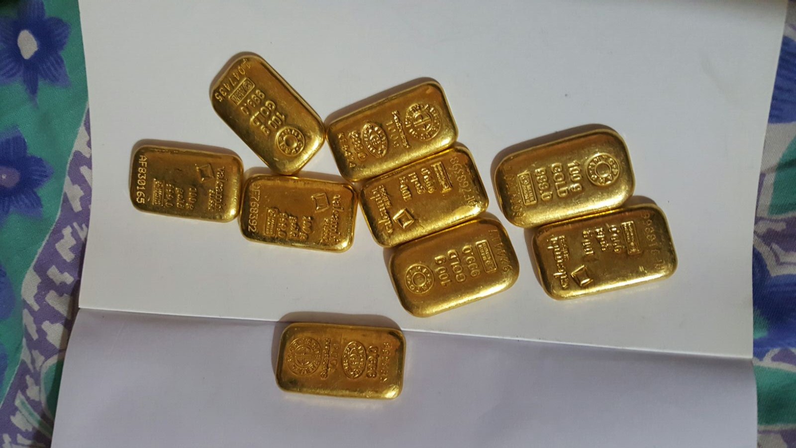 Kalyan Jewellers Gold Biscuit - HD Wallpaper 