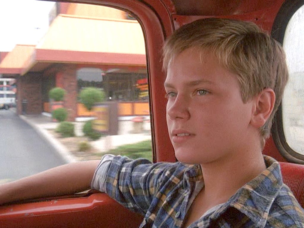 River Phoenix Mosquito Coast - HD Wallpaper 
