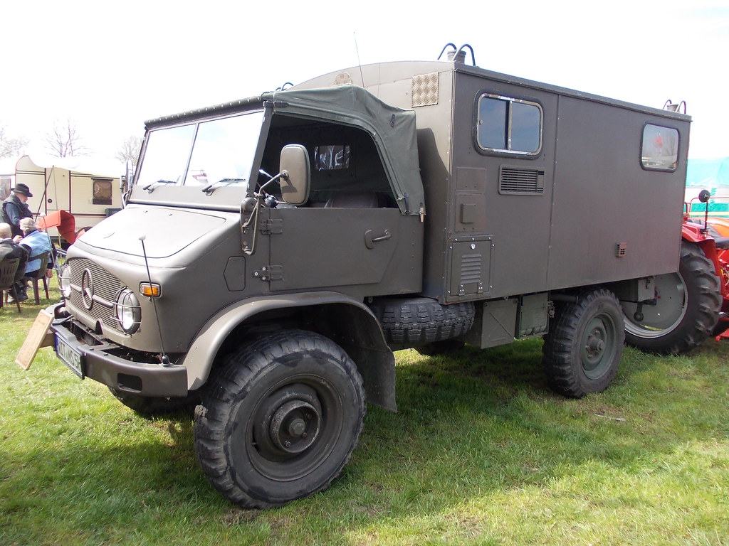 Military Vehicle - HD Wallpaper 