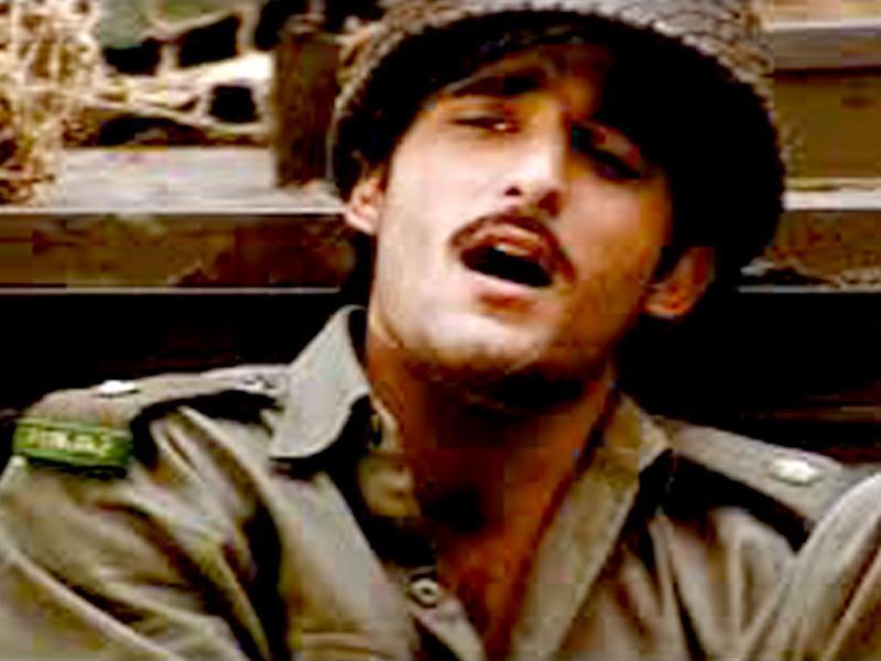 Ask A Fauji What He Loves The Most And Chances Are - Akshay Khanna In Border - HD Wallpaper 