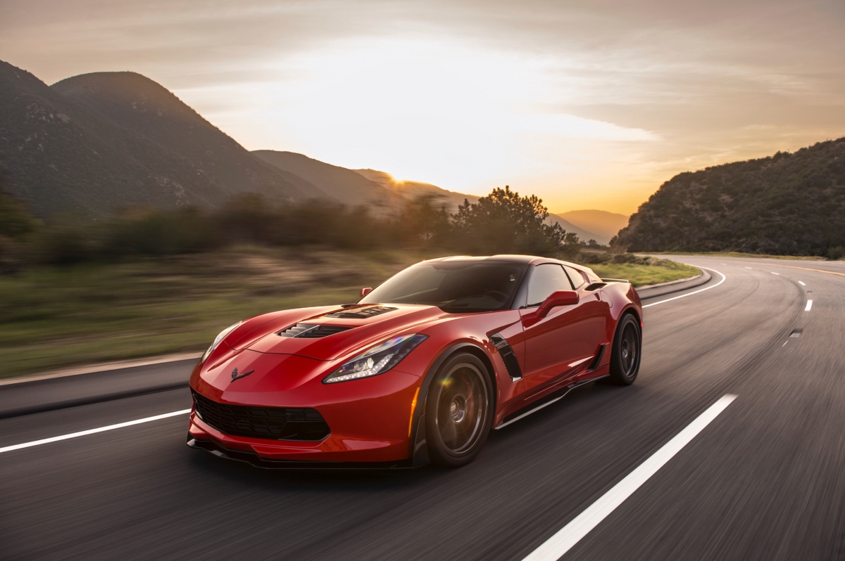2018 Callaway Corvette Aerowagen Red Color On Road - Red Wallpaper 2018 Corvette - HD Wallpaper 
