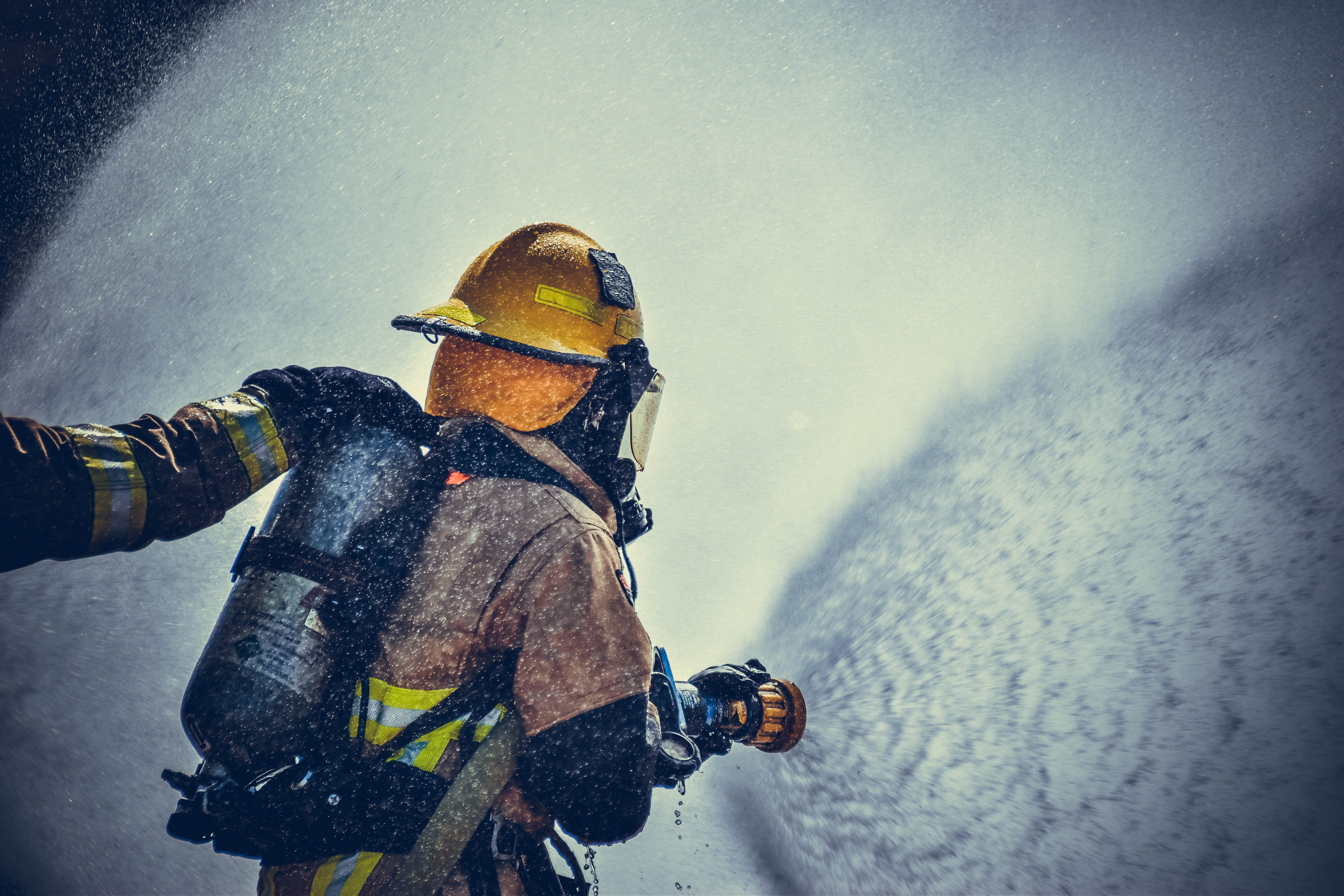 Firefighter - HD Wallpaper 