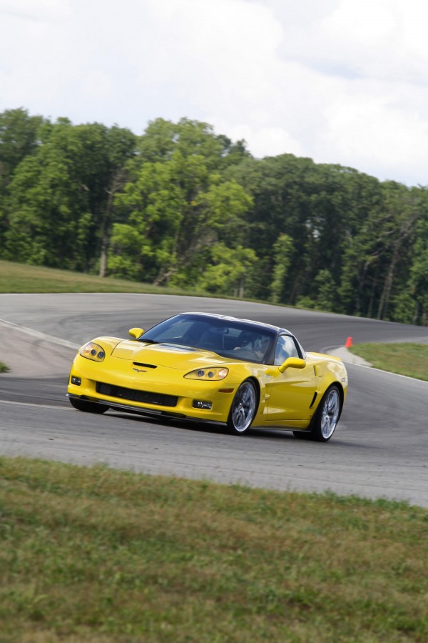 2011 Chevrolet Corvette Zr1 Wallpapers - Chevrolet Corvette Zr1 2010 - HD Wallpaper 