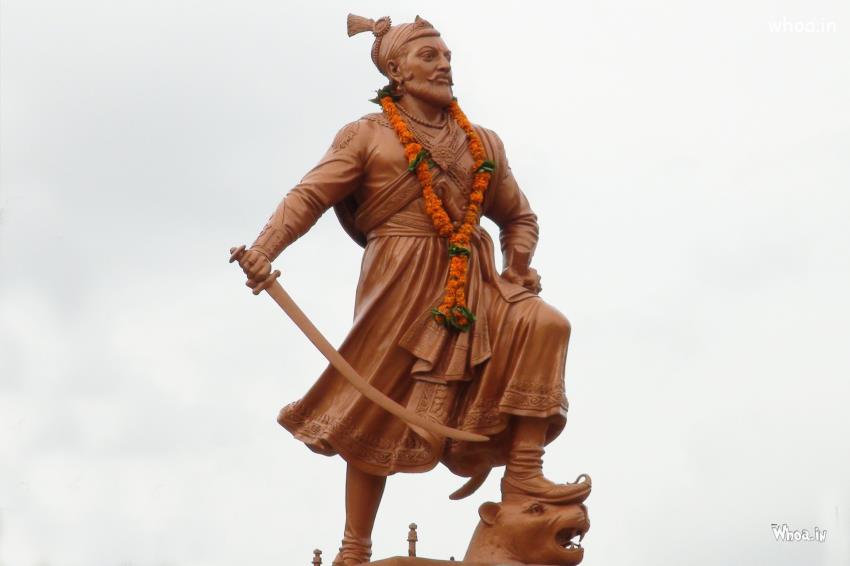 Chatrapati Shivaji Maharaj Standing Statue Hd Wallpaper - Chhatrapati Shivaji Photos Download - HD Wallpaper 