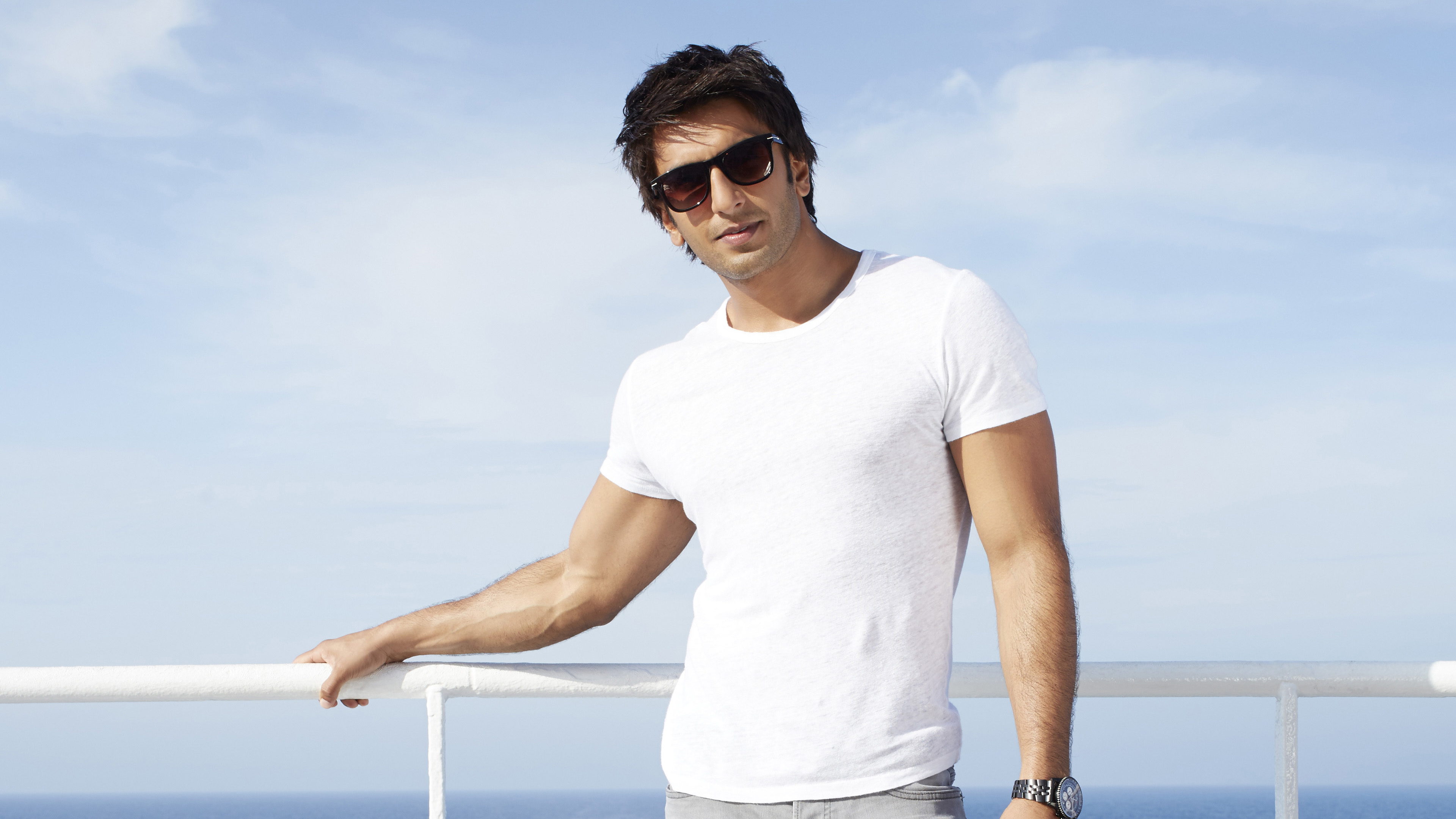 Dil Dhadakne Do Ranveer Singh - HD Wallpaper 