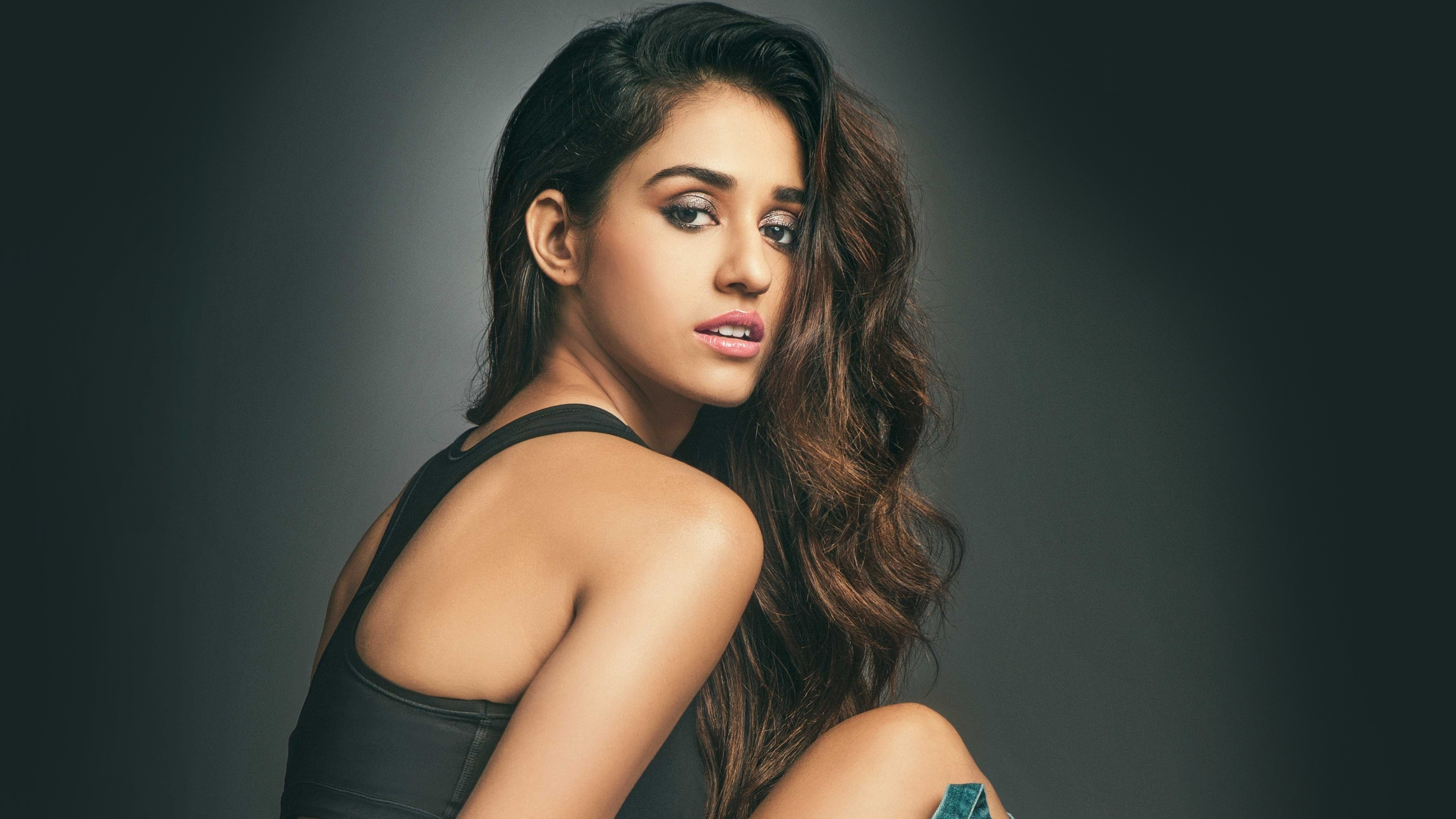 Disha Patani, Actress, Bollywood, Wallpaper - HD Wallpaper 