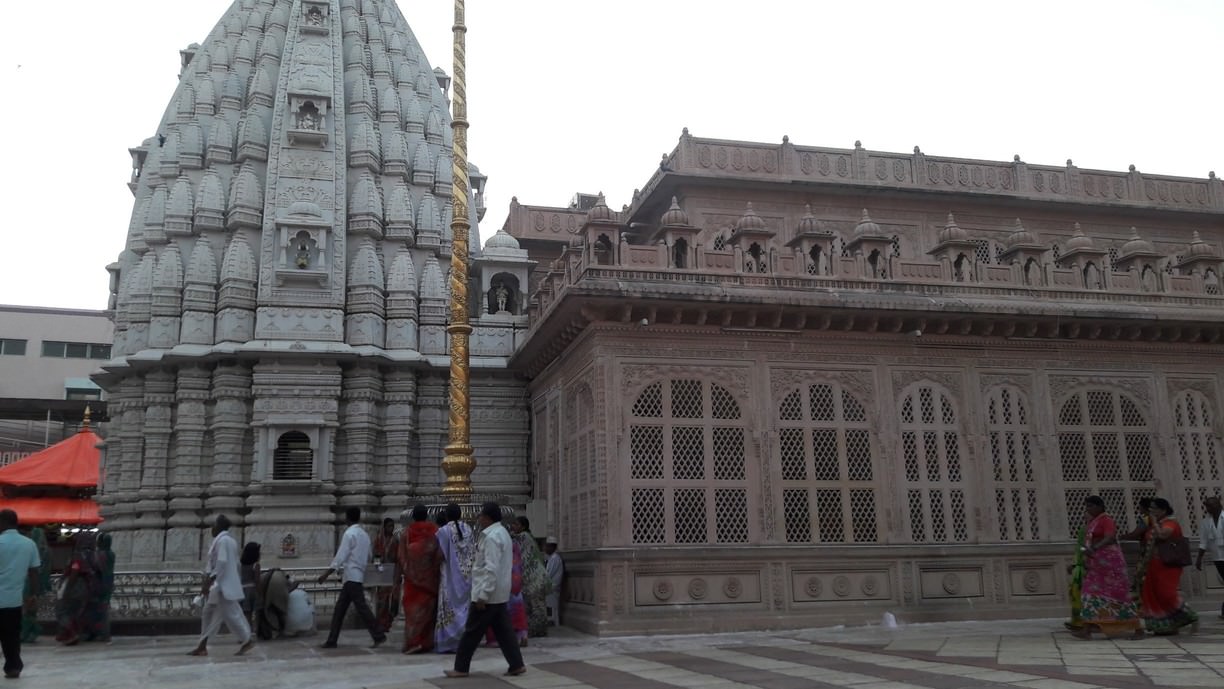 Shree Gajanan Maharaj Sansthan, Shegaon, India - Shree Gajanan Maharaj Sansthan Shegaon Maharashtra - HD Wallpaper 