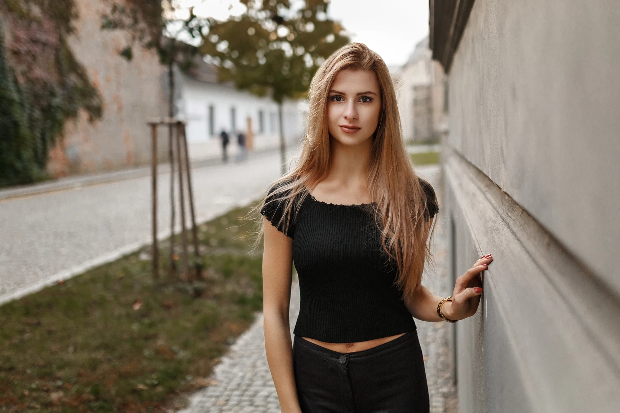 Marlen Valderrama Alvaréz Sweater - HD Wallpaper 