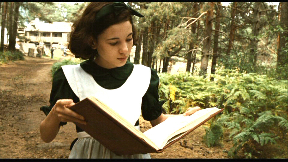 Pan's Labyrinth Ofelia Book - HD Wallpaper 