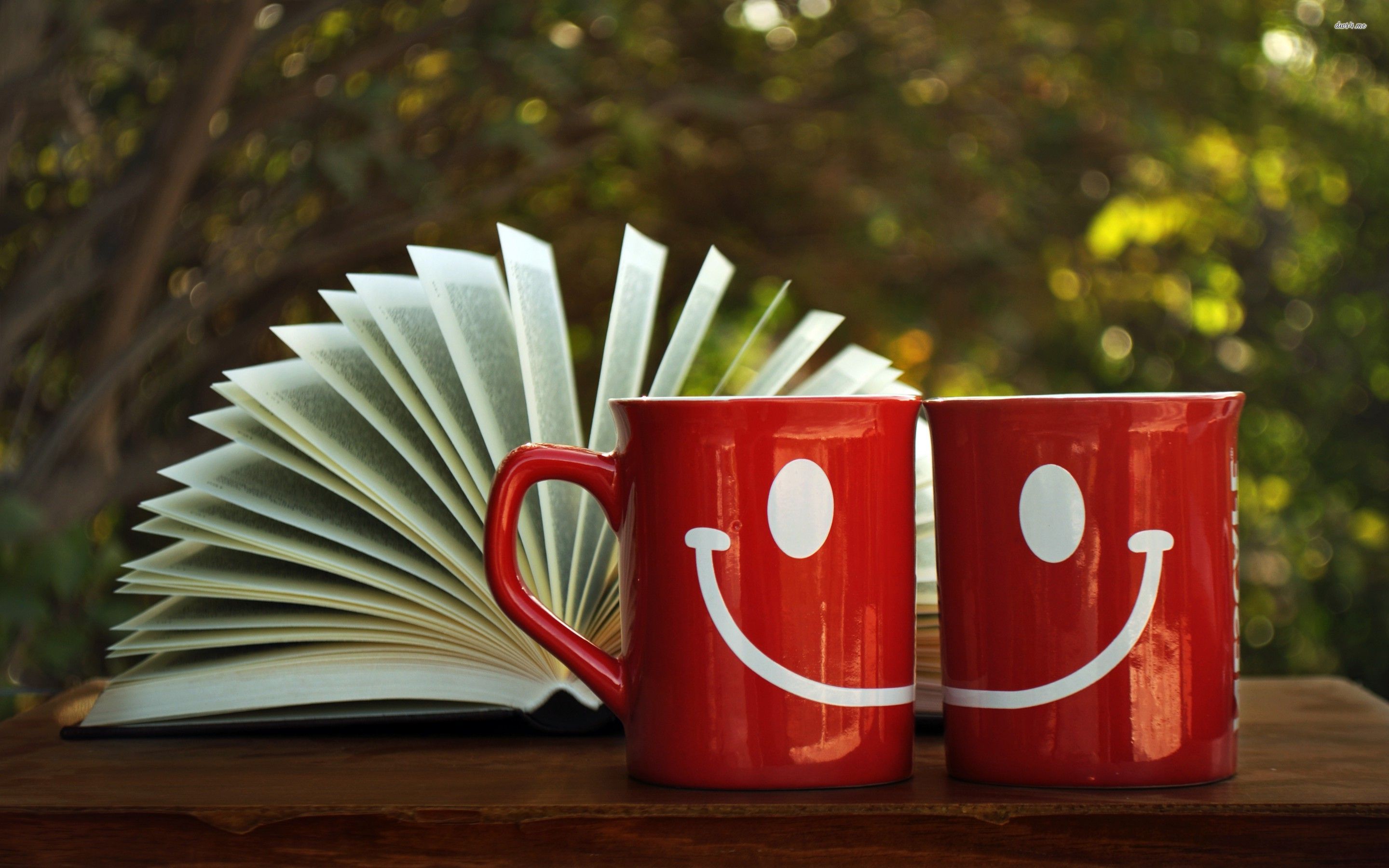 Coffee Mug With Books - 2880x1800 Wallpaper 