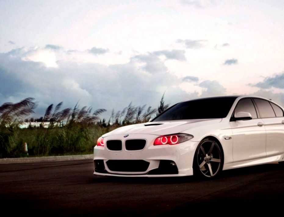 Download White Lotus Elise Concept Car Wallpaper Full - Red Angel Eyes Bmw - HD Wallpaper 