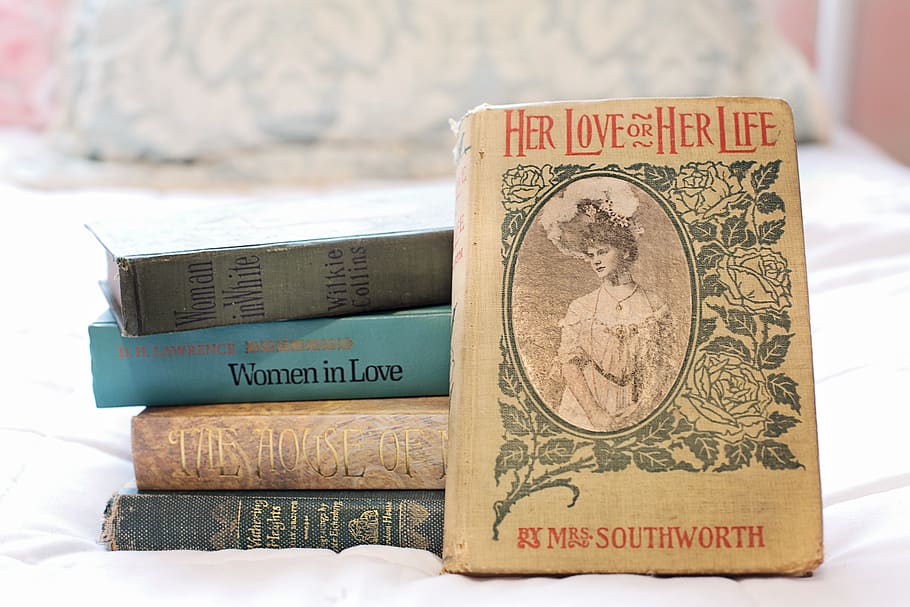 Stack Of Books, Vintage Books, Women S Novels, Reading, - HD Wallpaper 