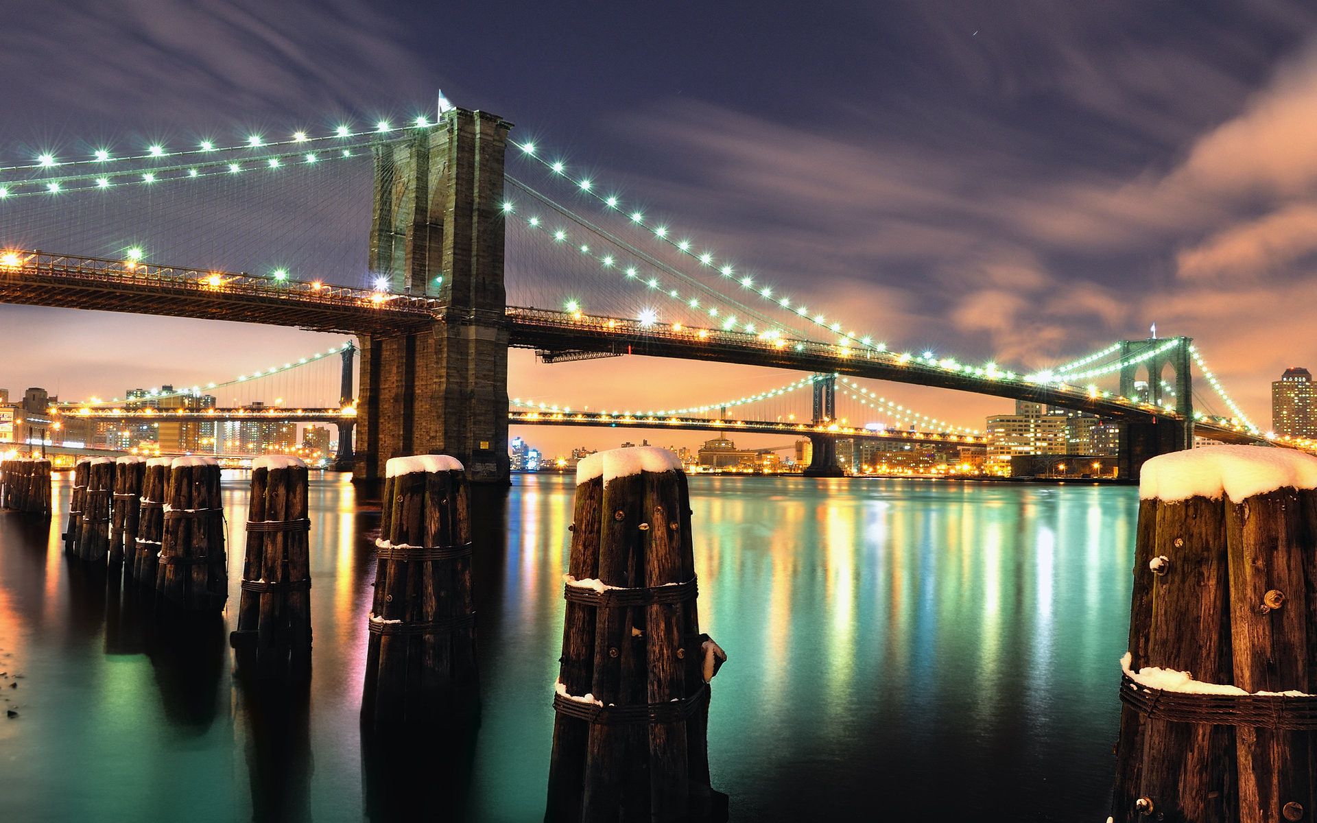 New York Bridge Wallpaper - Brooklyn Bridge Christmas Lights - HD Wallpaper 