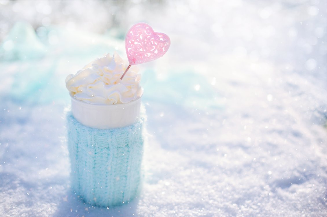 Download Wallpaper Sweet Moments On A Cold Winter Day- - HD Wallpaper 