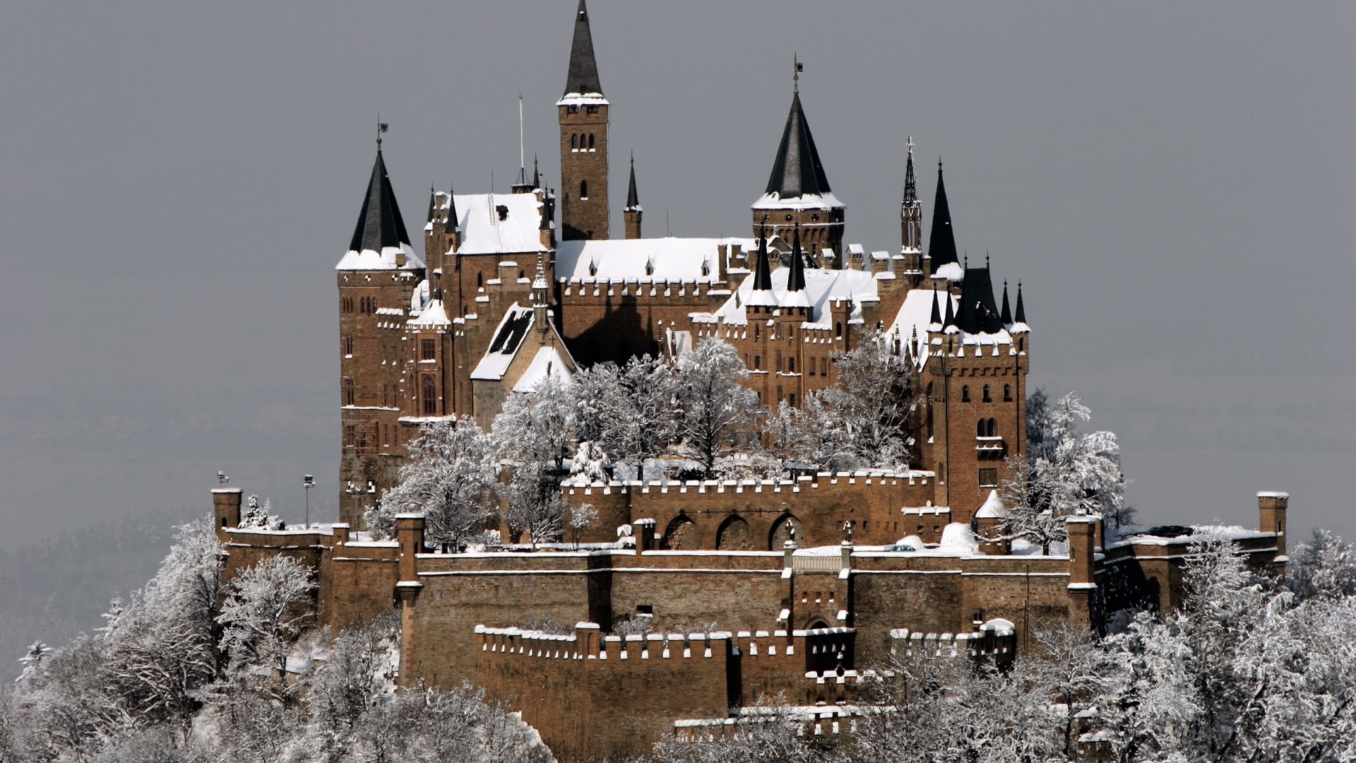 Wallpaper Hohenzollern Castle Wall Tower Snow Germany - Hohenzollern Castle Winter - HD Wallpaper 