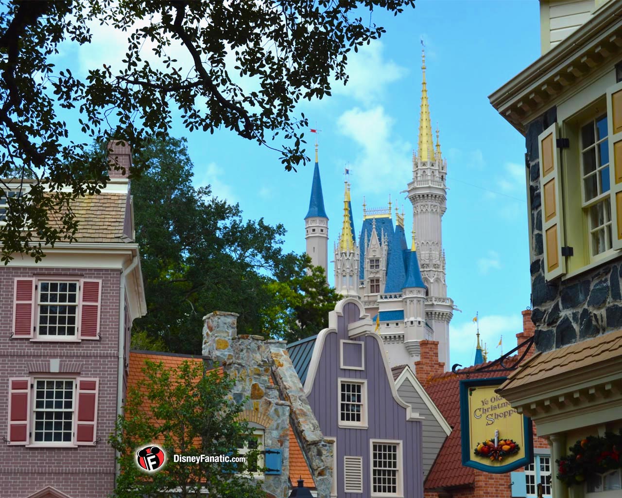 Cinderella Castle Liberty Square - HD Wallpaper 