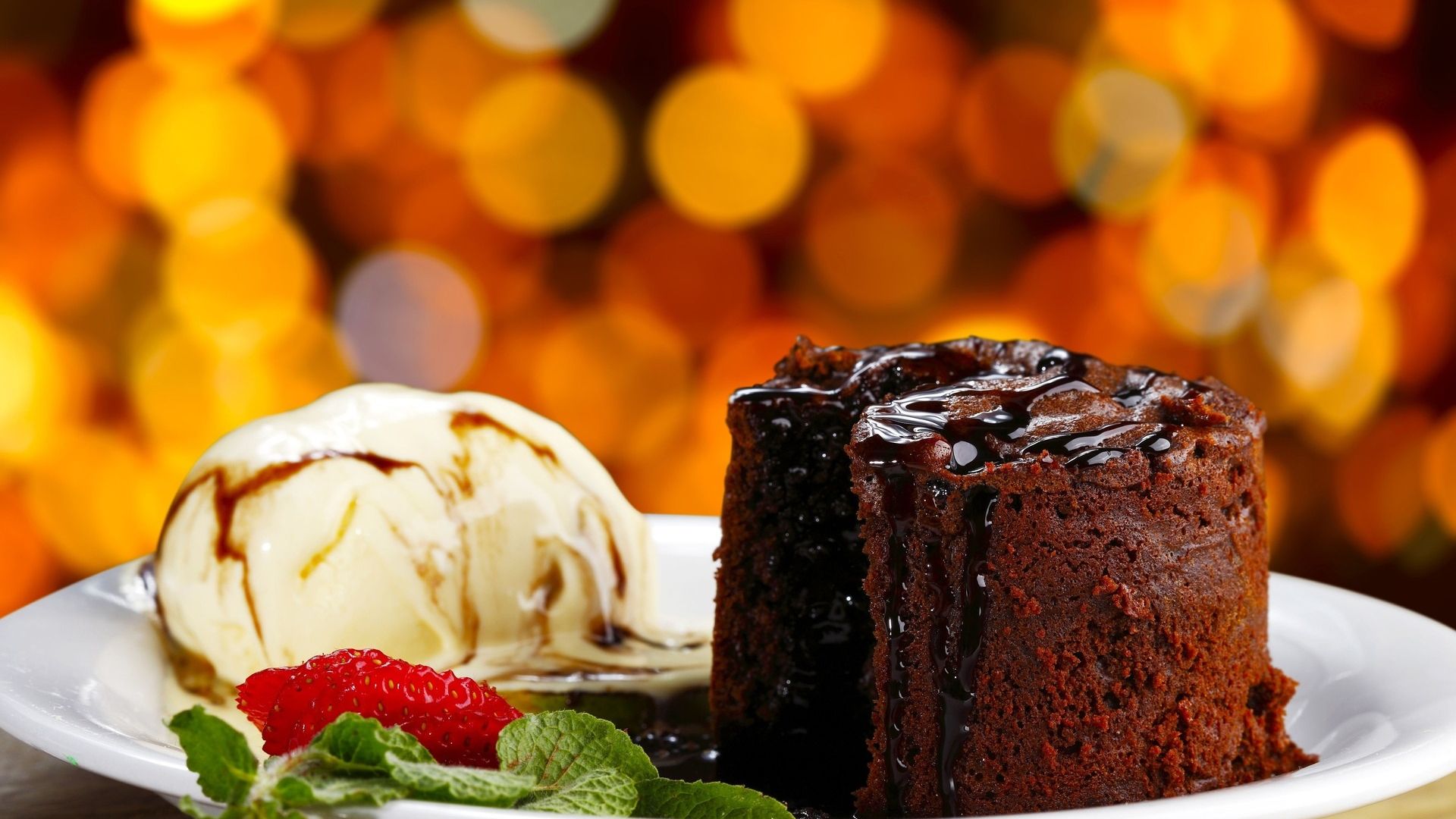 Chocolate Cake With Ice Cream Bokeh Effect - HD Wallpaper 