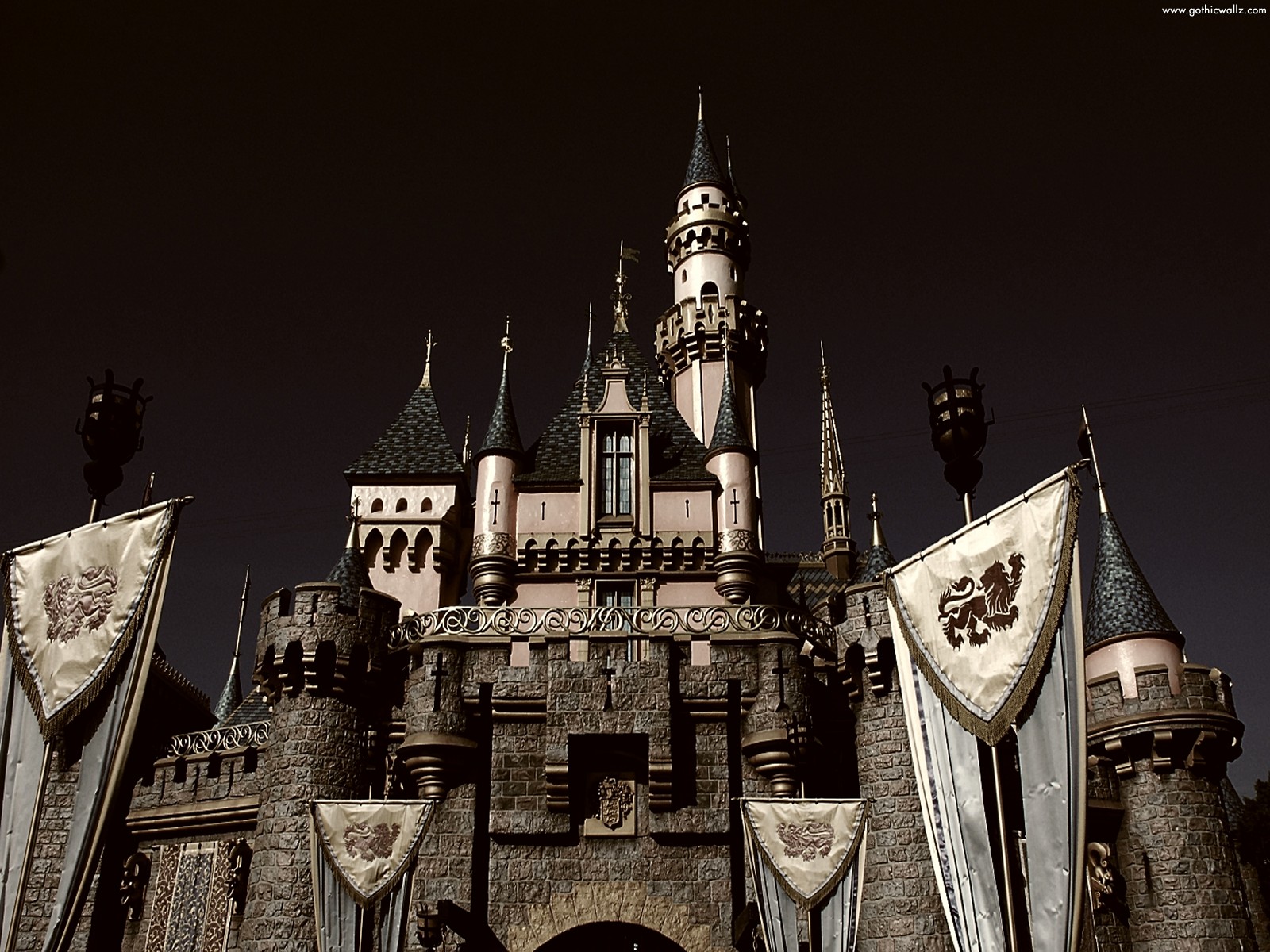 Gothic Castle - Disneyland, Sleeping Beauty Castle - HD Wallpaper 