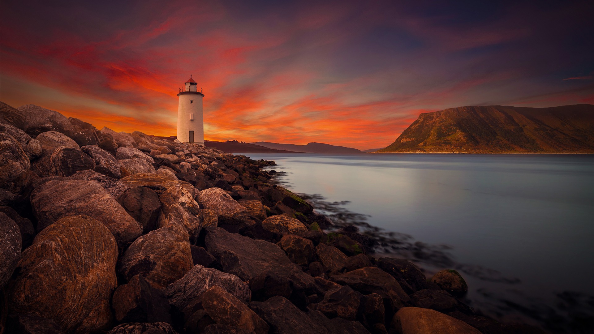 4k Lighthouse - HD Wallpaper 