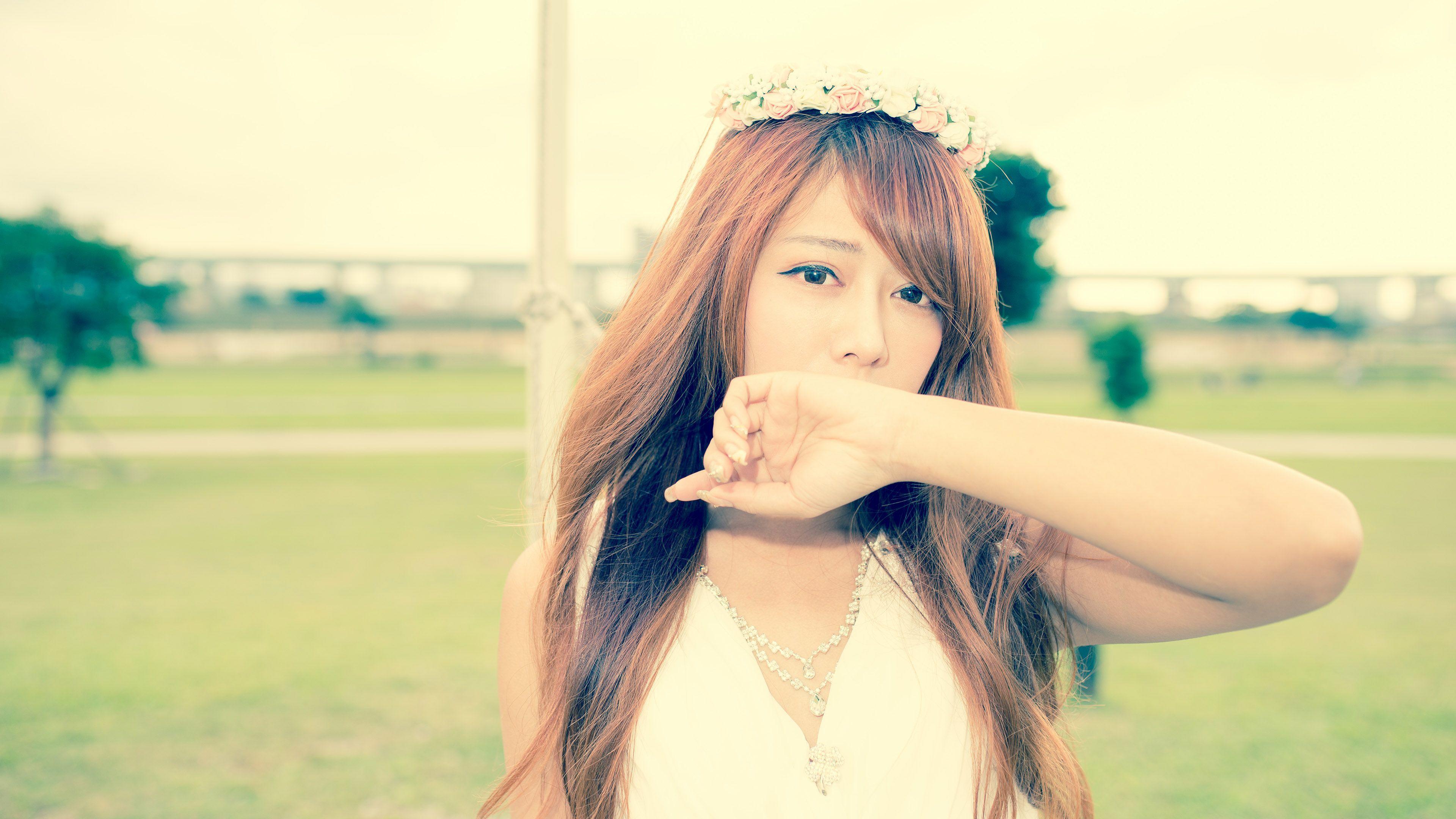 Hd Xiao Xi With A Floral Crown Wallpaper - Aspect Ratio - HD Wallpaper 