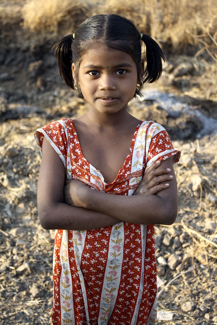 Indian, Girl, Folded, Arms, Portrait, Indian Girl, - Fetite De 10 Ani - HD Wallpaper 