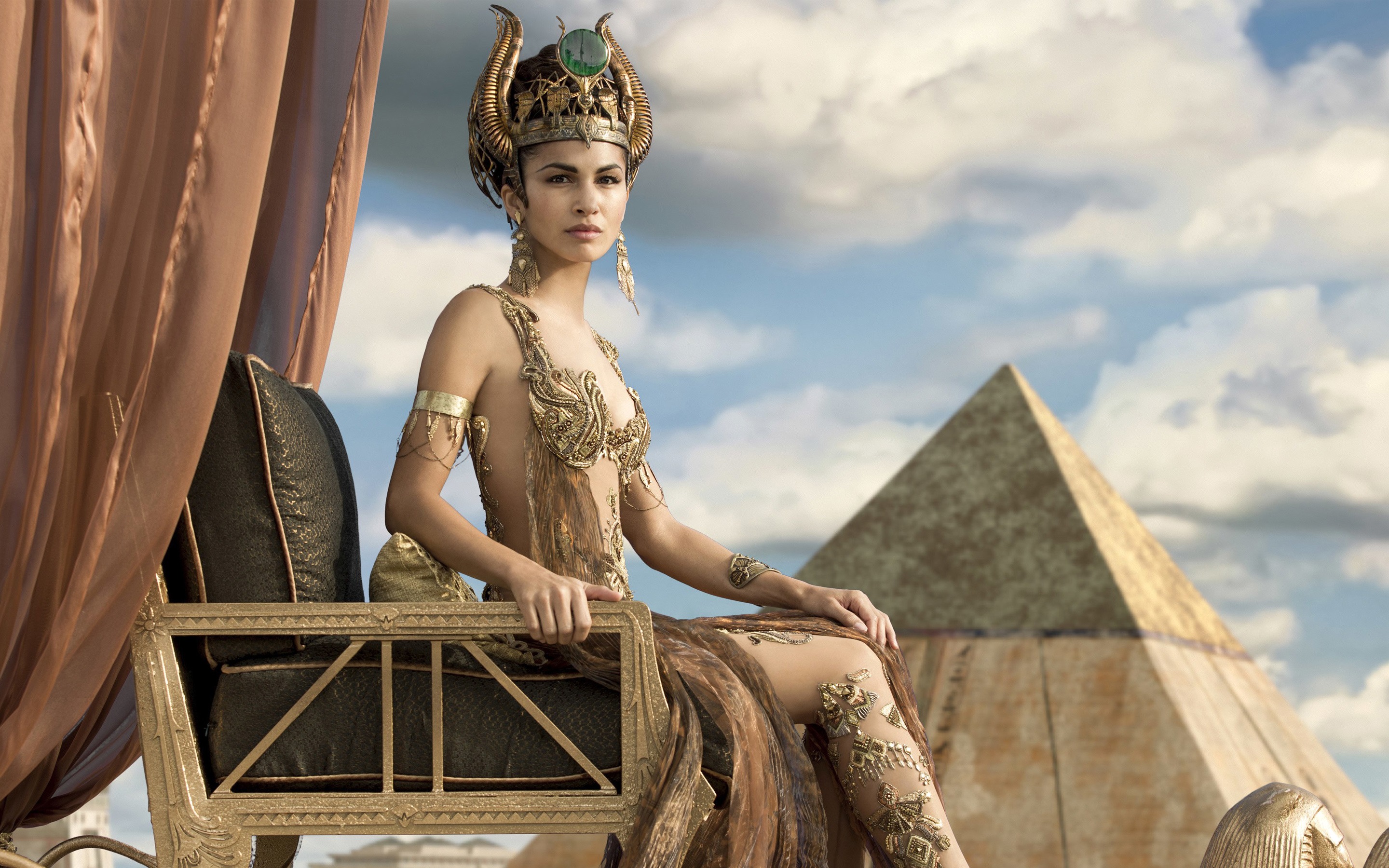 Wallpaper Elodie Yung As Hathor In Gods Of Egypt - Elodie Yung Gods Of Egypt - HD Wallpaper 