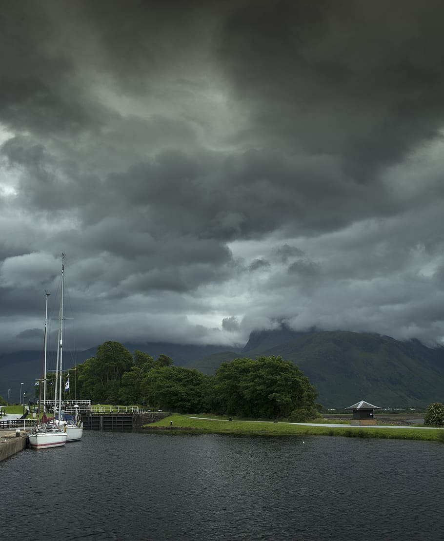 United Kingdom, Corpach, Boat, Canal, Scotland, Fort - Loch - HD Wallpaper 