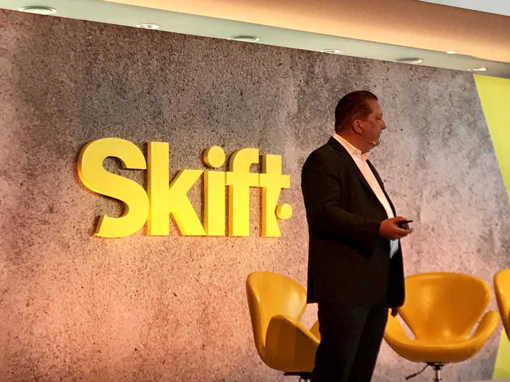 Sitting - HD Wallpaper 