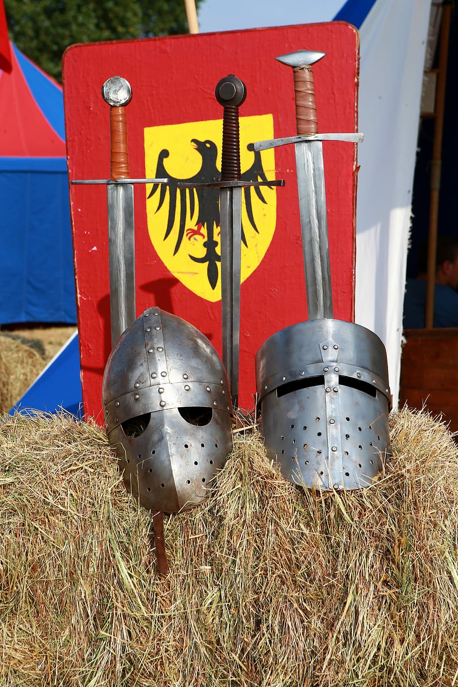 Middle Ages, Swords, Elmo, History, Battle, Knight, - HD Wallpaper 