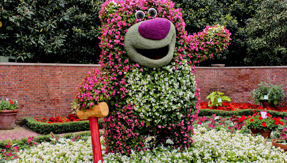 Sculpture, Flowers, Garden, The Bushes, Colorful, Park - Bear Sculpture From Flower - HD Wallpaper 
