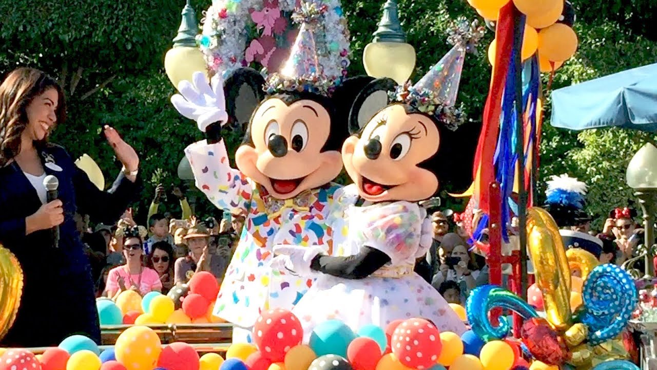 Mickey And Minnie Mouse Disneyland - HD Wallpaper 