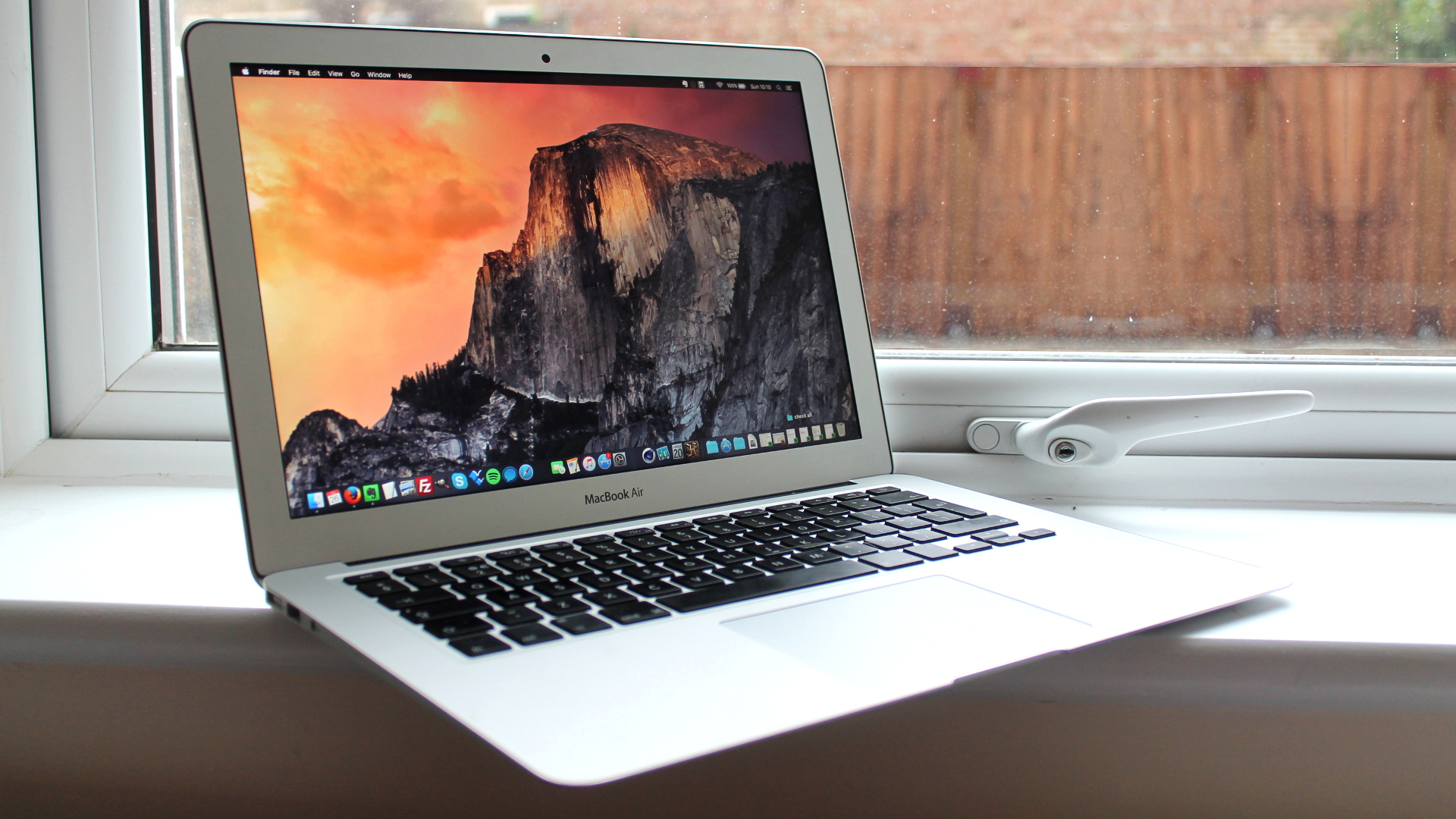 Apple Macbook - Apple Macbook Air 2017 - HD Wallpaper 