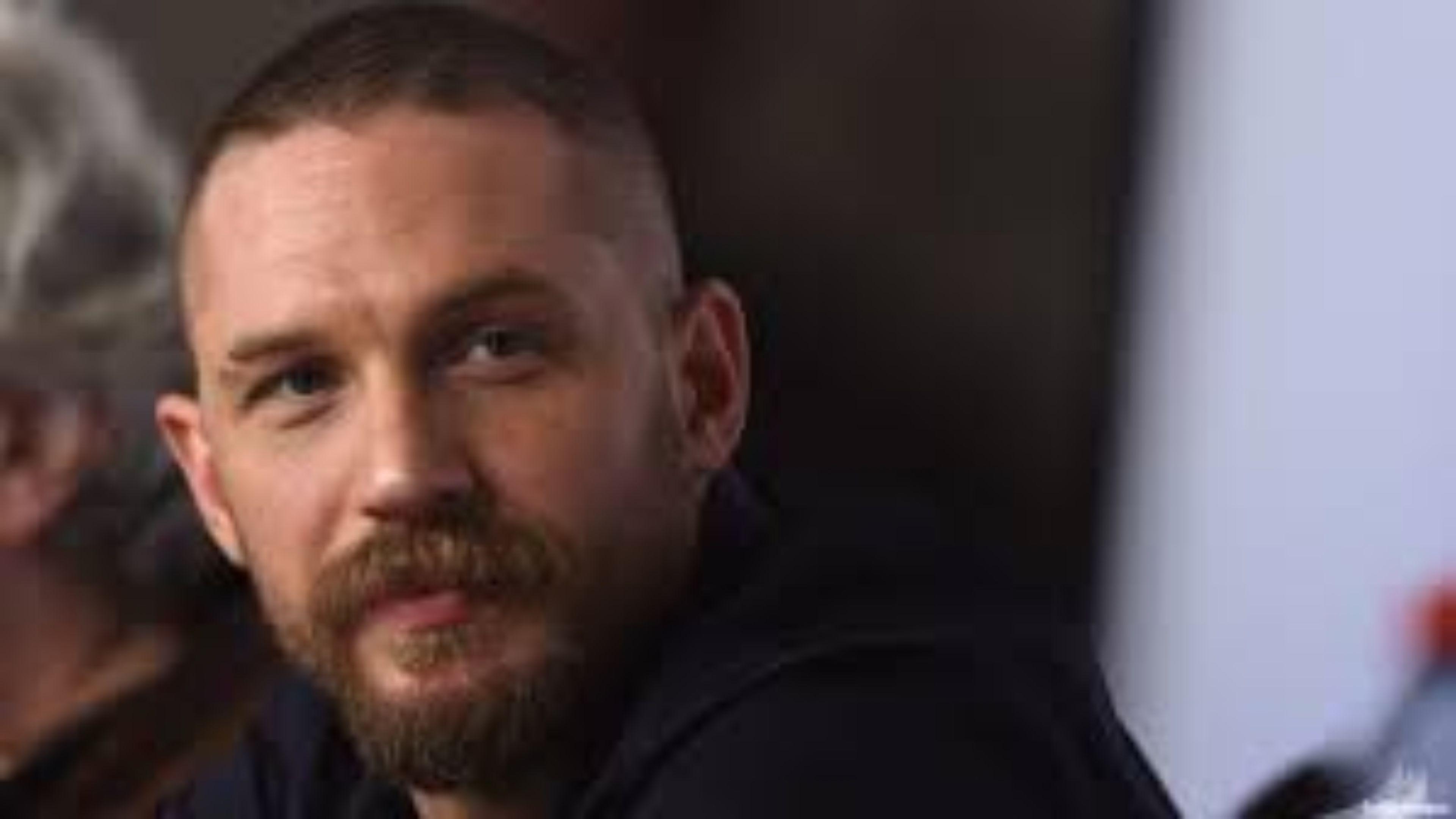 Tom Hardy Lips - HD Wallpaper 