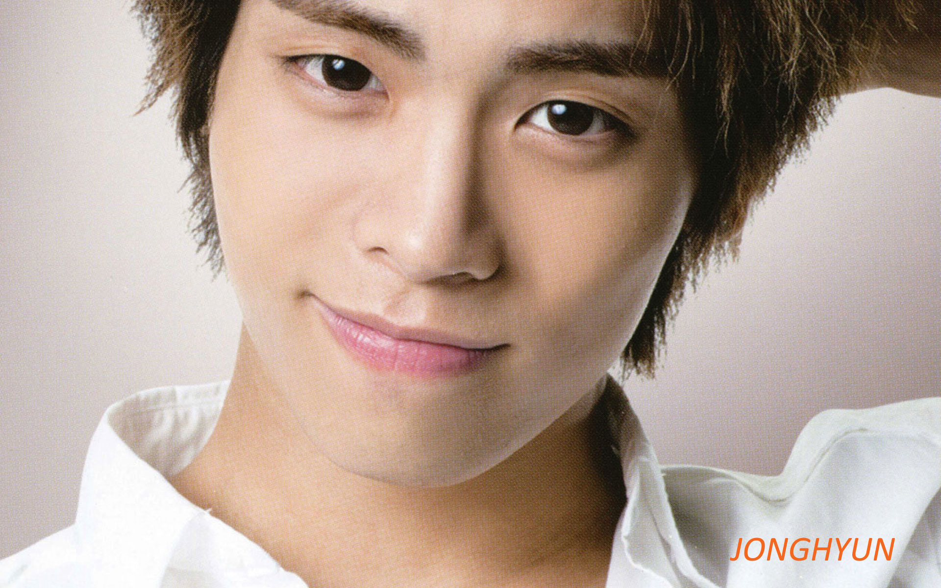 Kim Jonghyun~♥ - Kim Jonghyun Blue Eyes - HD Wallpaper 