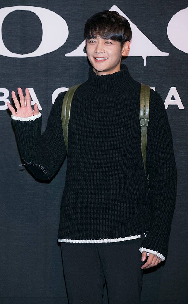 Minho Shinee Gentleman 634x1024 Wallpaper Teahub Io Minho Shinee Gentleman 634x1024 Wallpaper Teahub Io