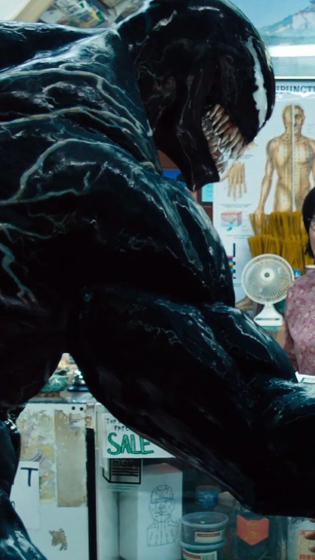 Venom, Tom Hardy, 4k - Venom Tom Hardy Wallpaper Iphone - HD Wallpaper 