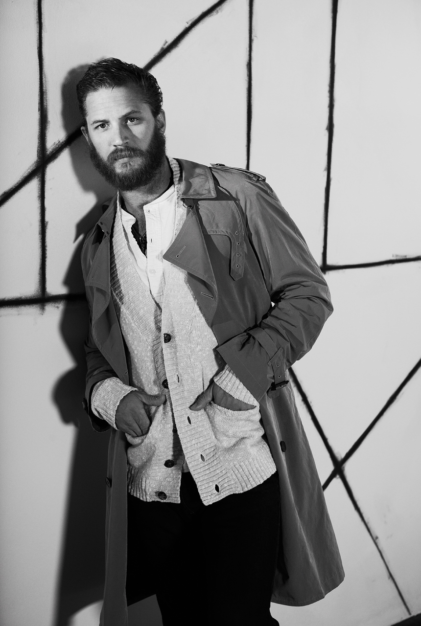 Tom Hardy - Tom Hardy Black And White - 860x1280 Wallpaper - teahub.io